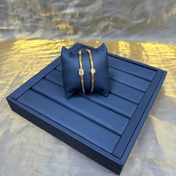 APM Monaco Eclat Gold Square Bangle - Picture 3 of 5